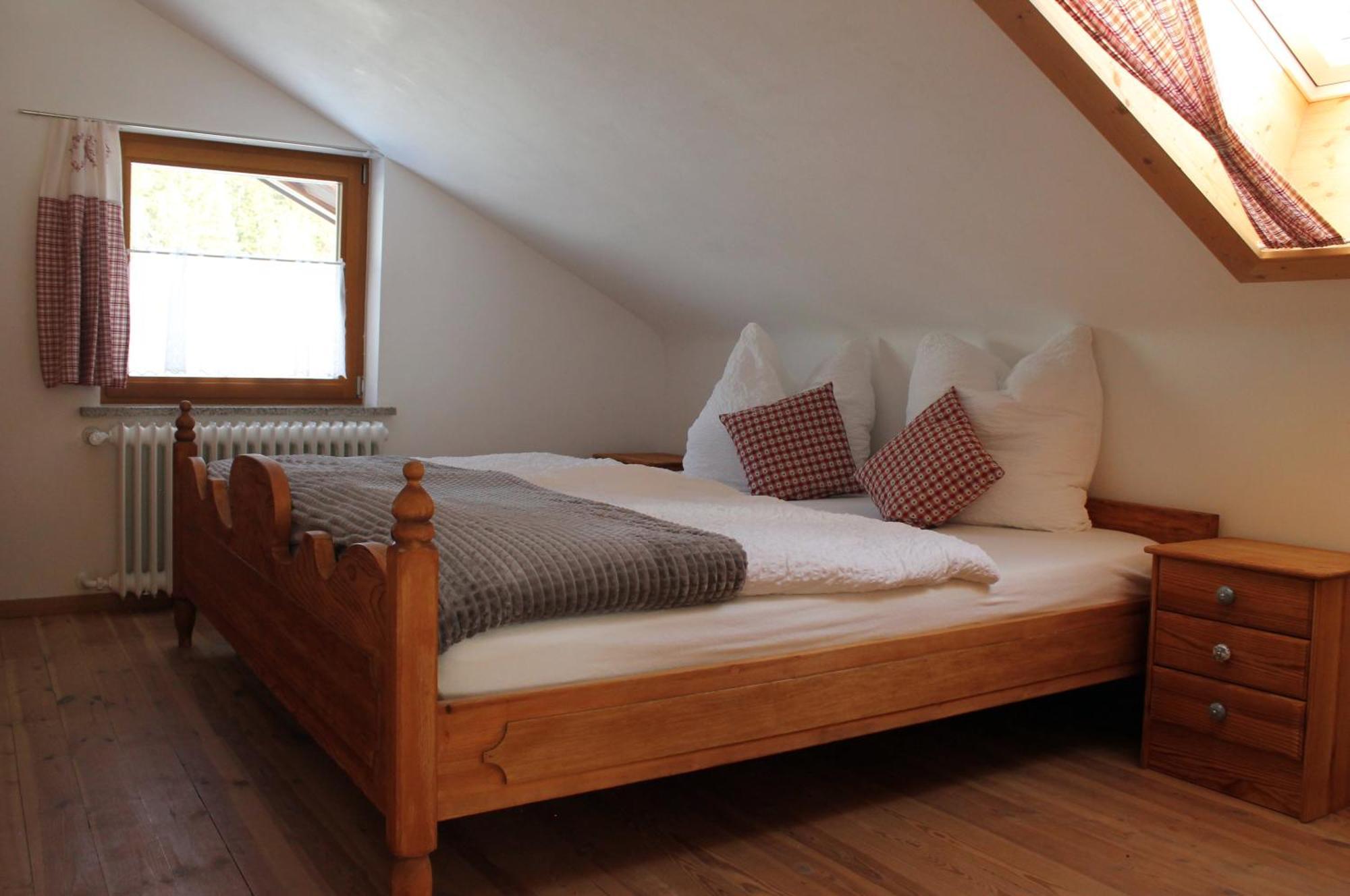 Berggasthof Kärntner Alm Hotel Mittenwald Eksteriør billede
